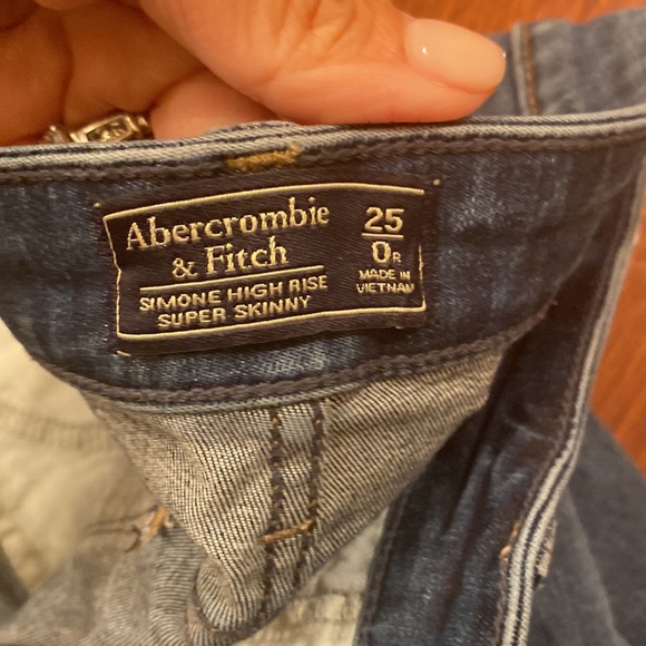 Bundle-4 Abercrombie jeans - Picture 13 of 13